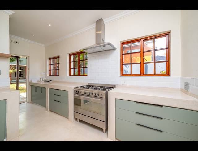 4 BEDROOM FREEHOLD FOR SALE IN ROBINDALE